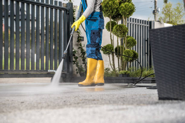 Fence Pressure Washing in Clarksville, TX